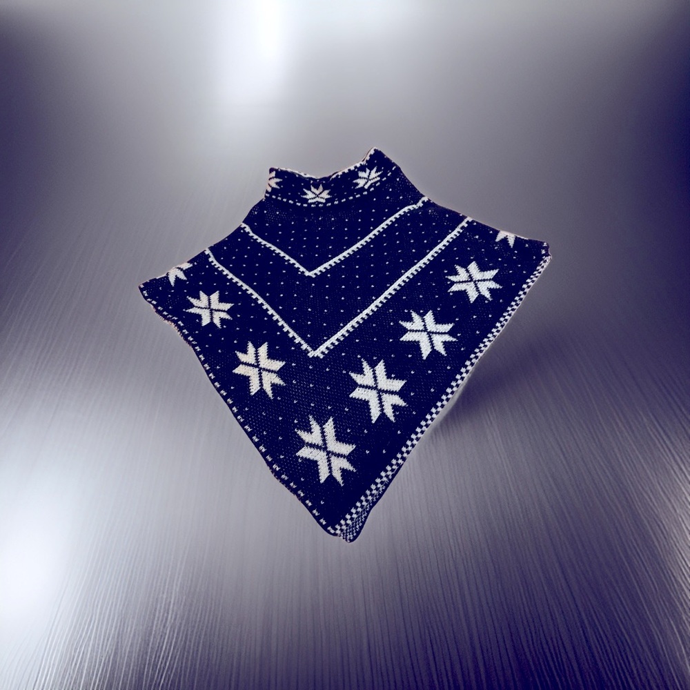 🌷Black and White Warm Winter Poncho
